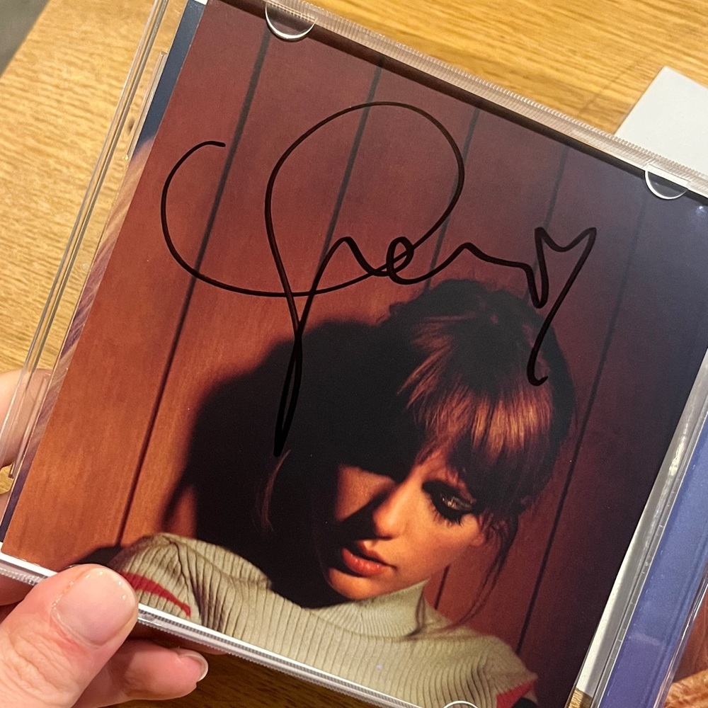 Signed Midnights with Heart 💙 Taylor Swift Midnights